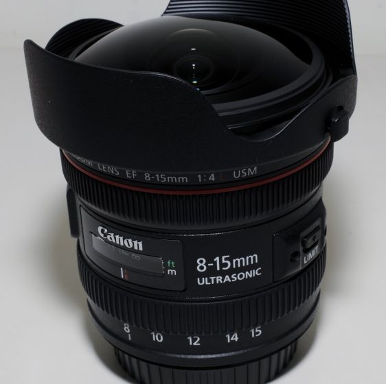 Canon EF 815mm f/4L Fisheye USM Wide Zoom Lens